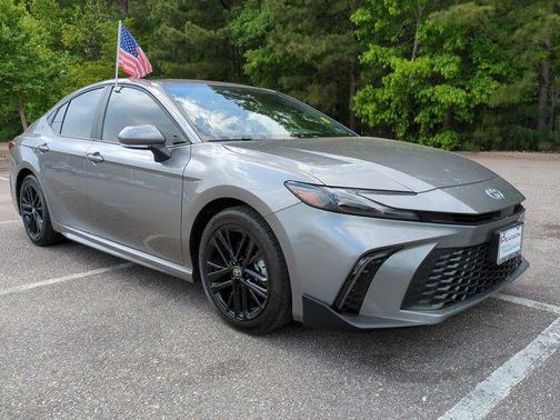 Heavy Metal 2025 Toyota Camry SE