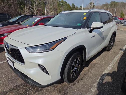 2021 Toyota Highlander Hybrid XLE