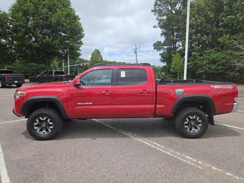 Barcelona Red Metallic 2017 Toyota Tacoma TRD Off Road