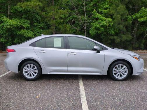 Classic Silver Metallic 2025 Toyota Corolla Hybrid LE