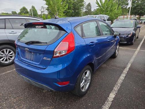 Lightning Blue Metallic 2018 Ford Fiesta SE