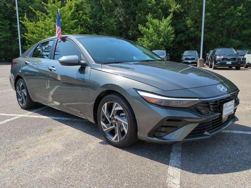 Amazon Gray 2025 Hyundai ELANTRA Limited