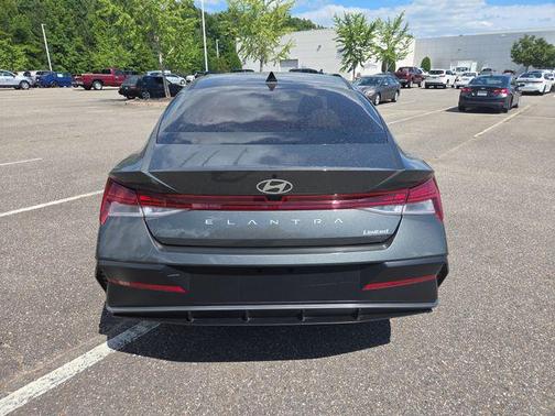 Amazon Gray 2025 Hyundai ELANTRA Limited