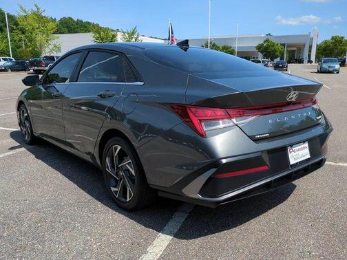 Amazon Gray 2025 Hyundai ELANTRA Limited