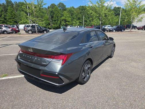 Amazon Gray 2025 Hyundai ELANTRA Limited