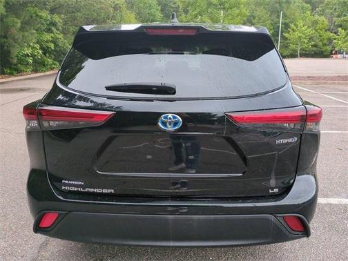 2023 Toyota Highlander Hybrid LE