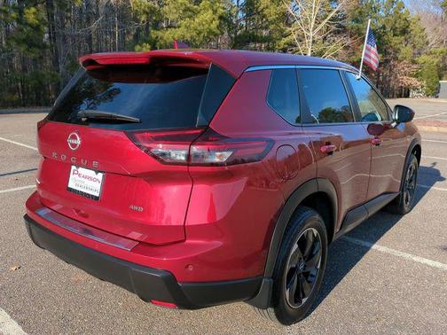 2025 Nissan Rogue SV