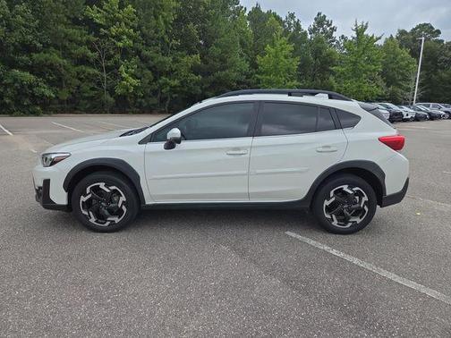 Crystal White Pearl 2021 Subaru Crosstrek Limited
