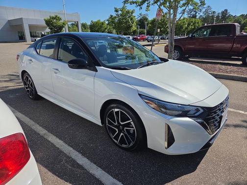 Aspen White 2025 Nissan Sentra SR