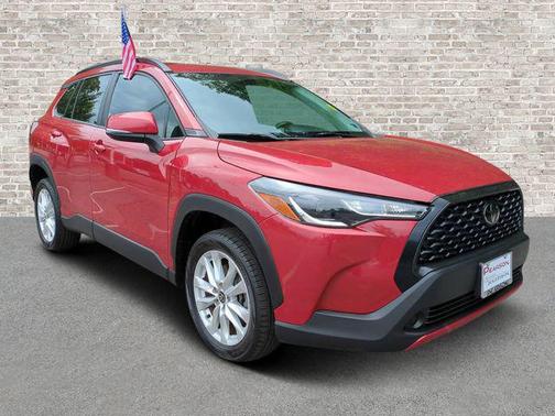 Barcelona Red Metallic 2022 Toyota Corolla Cross LE