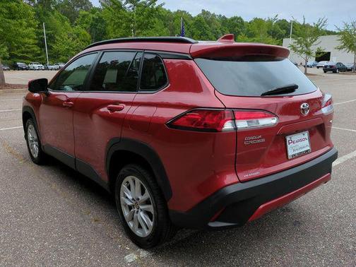 Barcelona Red Metallic 2022 Toyota Corolla Cross LE