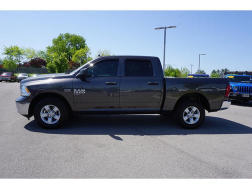 Photo 4 of 22 of 2021 RAM 1500 Classic Tradesman