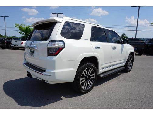Photo 2 of 22 of 2019 Toyota 4Runner Limited 4WD