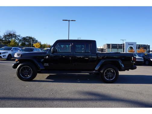 Photo 4 of 22 of 2021 Jeep Gladiator Overland