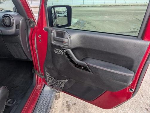 2012 Jeep Wrangler Unlimited Sahara