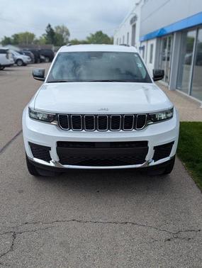 2023 Jeep Grand Cherokee L Laredo