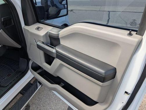 White 2018 Ford F-150 XLT