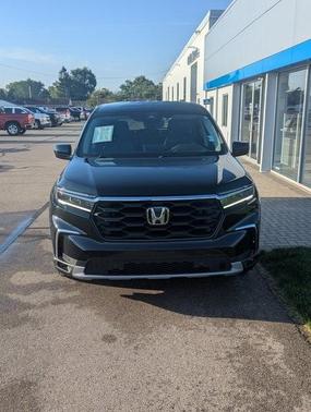2023 Honda Pilot EX-L 8-Passenger