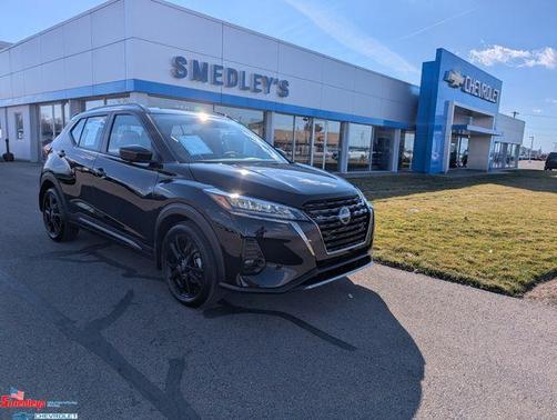 2024 Nissan Kicks SR