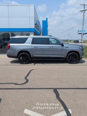 2022 GMC Yukon XL SLT