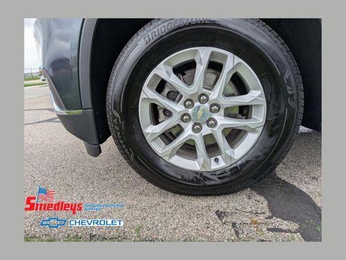 Graphite Metallic 2021 Chevrolet Traverse LT Cloth