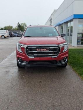 2024 GMC Terrain AT4