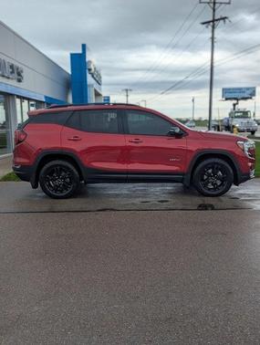 2024 GMC Terrain AT4