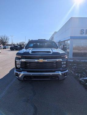 2025 Chevrolet Silverado 3500 LT