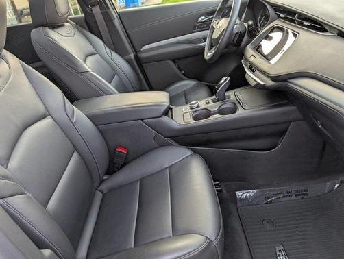 2020 Cadillac XT4 Premium Luxury