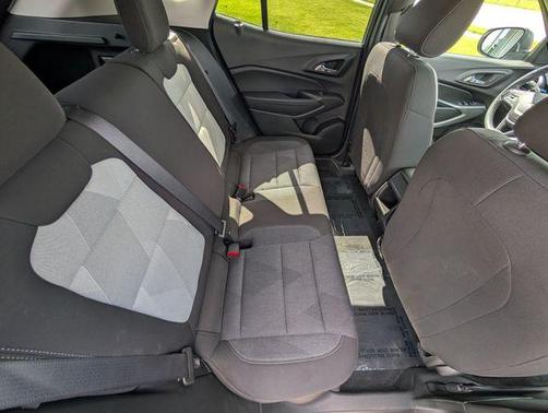 Sterling Gray Metallic 2024 Chevrolet Trax LS