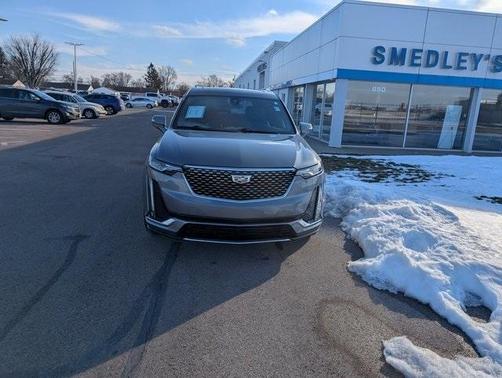 2021 Cadillac XT6 Luxury FWD