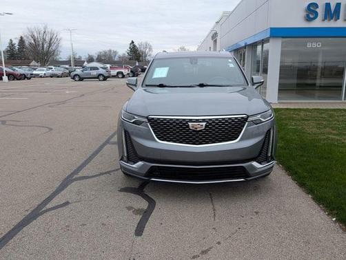 2021 Cadillac XT6 Luxury FWD