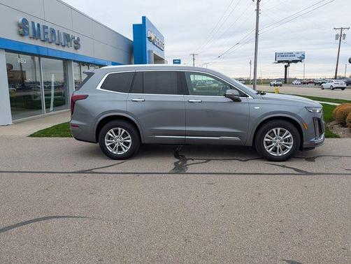 2021 Cadillac XT6 Luxury FWD