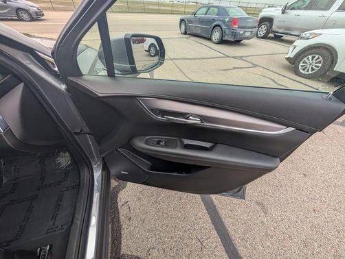 2021 Cadillac XT6 Luxury FWD