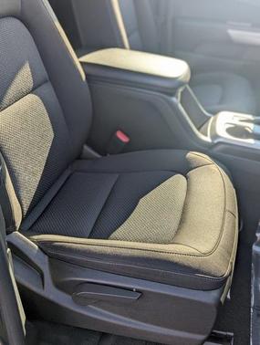2017 Chevrolet Colorado LT