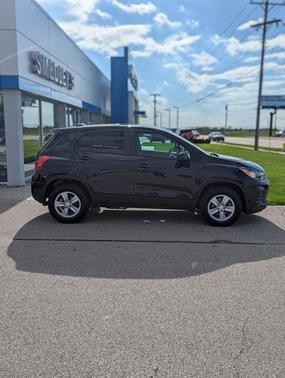 2022 Chevrolet Trax LS
