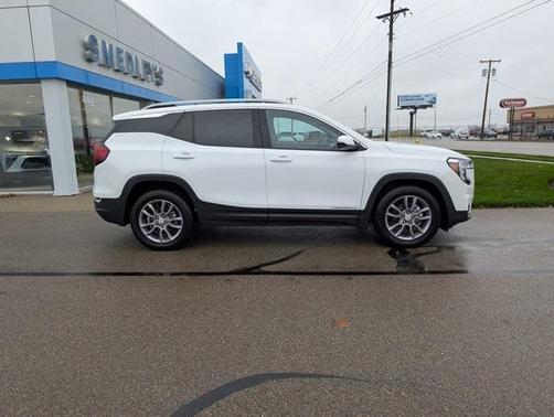 2023 GMC Terrain SLT