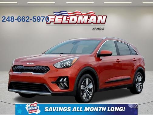 Orange 2022 Kia Niro LXS