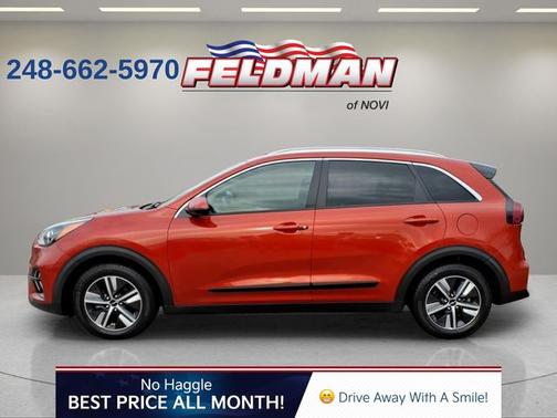 Orange 2022 Kia Niro LXS