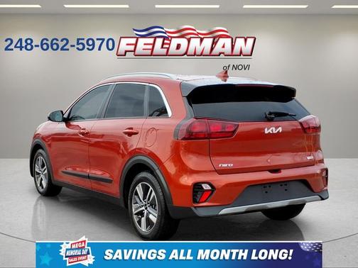 Orange 2022 Kia Niro LXS