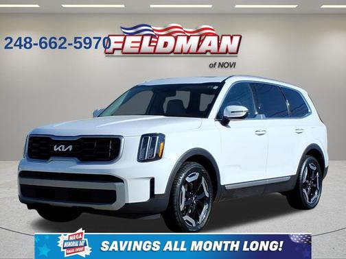 White Pearl 2023 Kia Telluride S