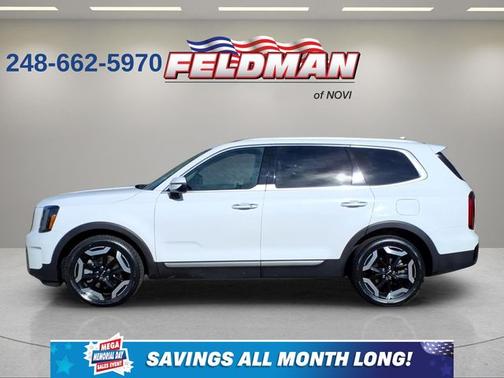 White Pearl 2023 Kia Telluride S