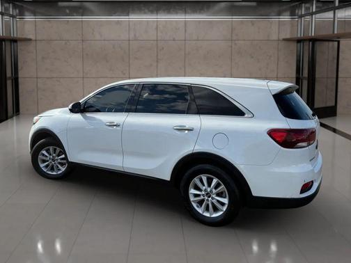 Snow White Pearl 2020 Kia Sorento LX