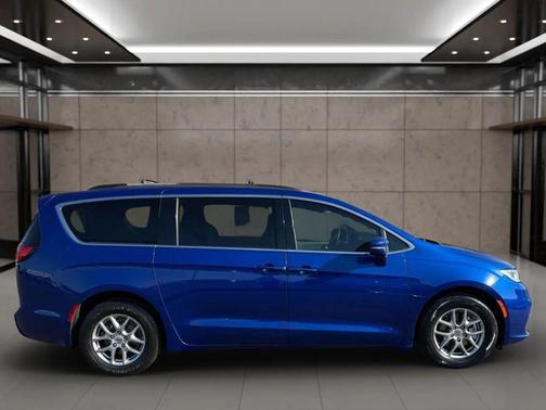2021 Chrysler Pacifica Touring