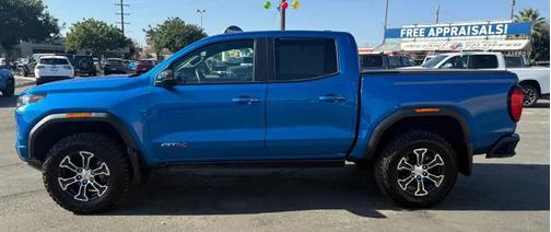 2023 GMC Canyon AT4