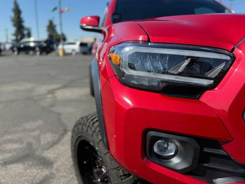 Barcelona Red Metallic 2022 Toyota Tacoma TRD Off Road