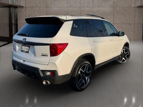 2023 Honda Passport AWD Elite