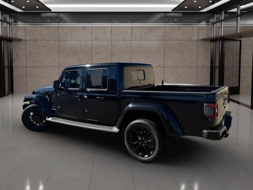 Black Clearcoat 2021 Jeep Gladiator High Altitude 4x4