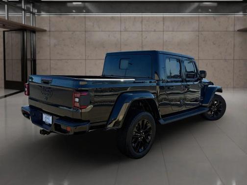 Black Clearcoat 2021 Jeep Gladiator High Altitude 4x4