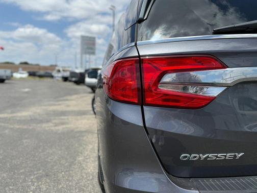 Gray 2020 Honda Odyssey EX-L w/Navigation/RES